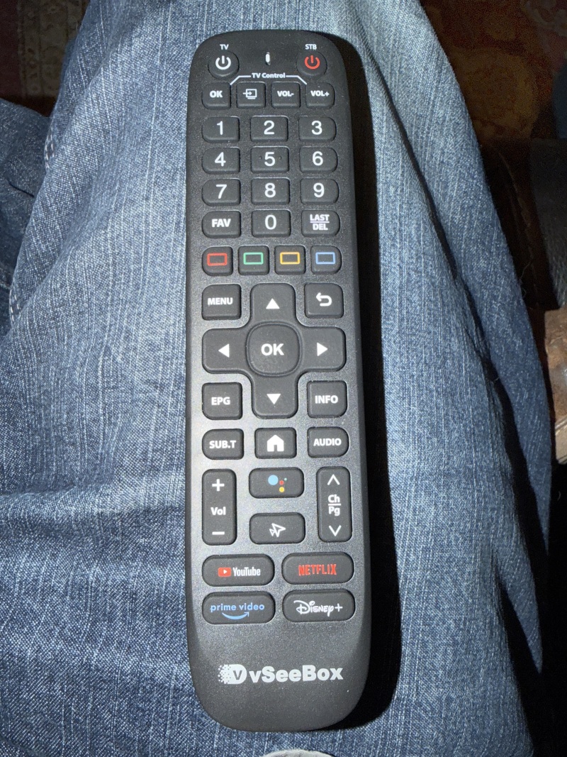 vSeeBox customer review photo — vSeeBox [V6 Plus] Backlit Voice Remote